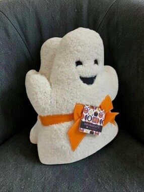 NEW Novogratz Halloween Ghost Shepa Accent Pillows - (Set of 2)